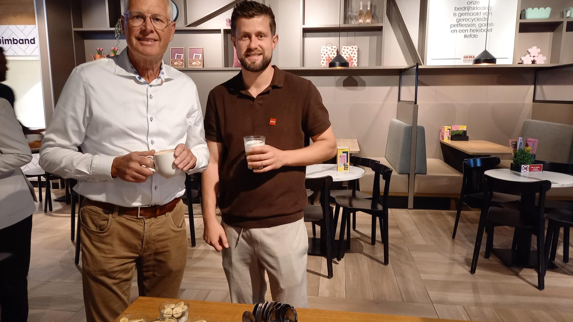 Ontbijten bij de HEMA en rondleiding Hoofddorp Centrum