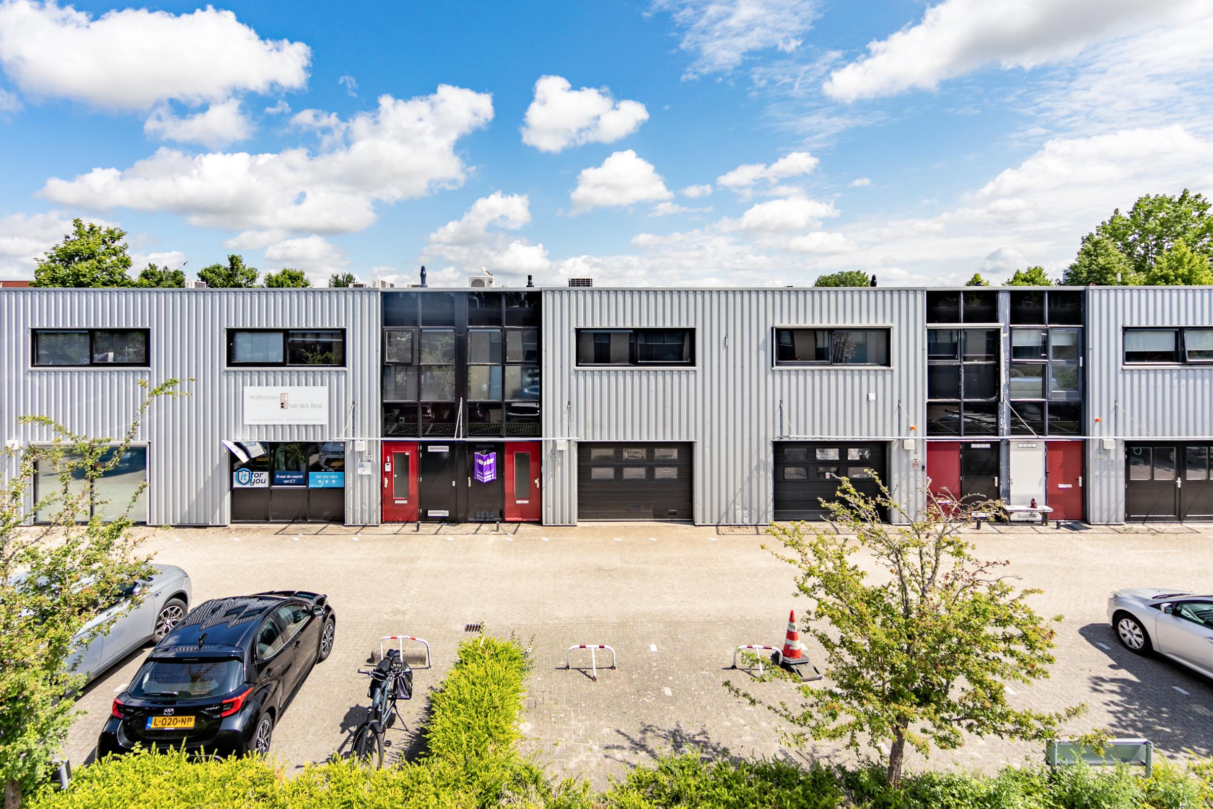 Schenk Makelaar Jadelaan 135, Hoofddorp