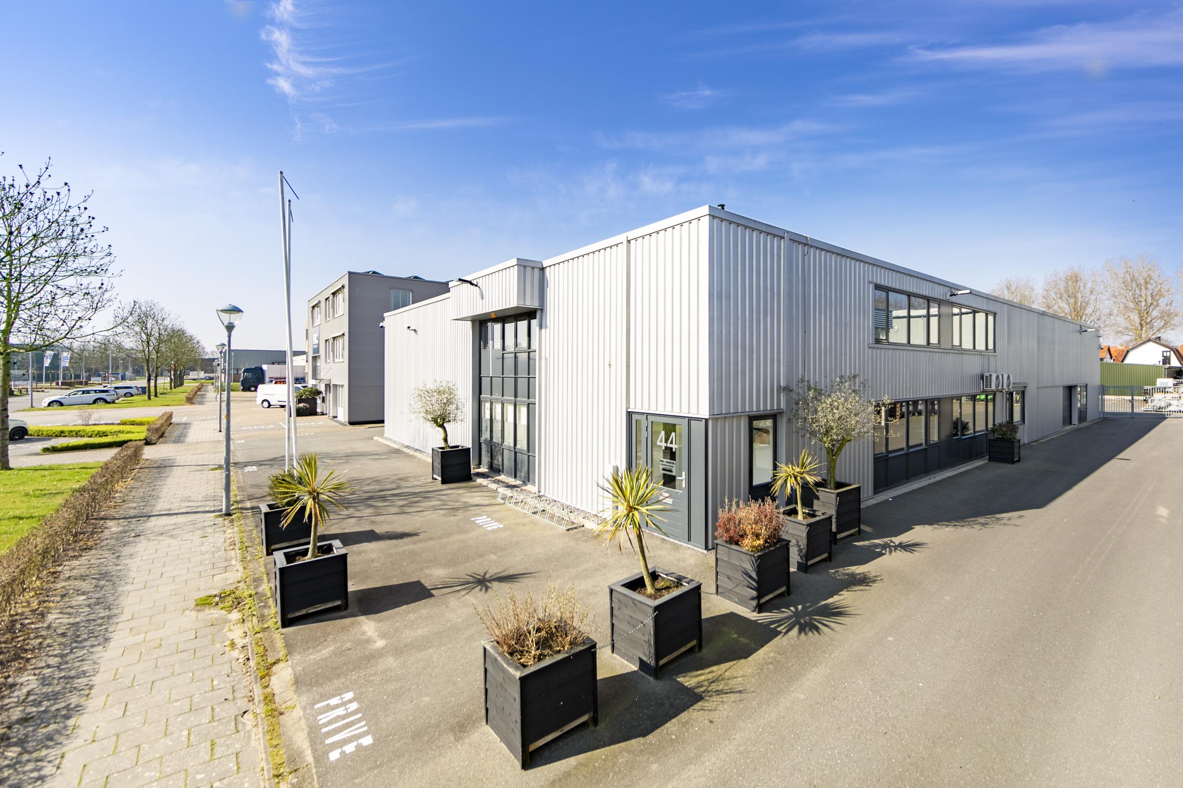 Schenk Makelaars Haverstraat 44 te Nieuw-Vennep